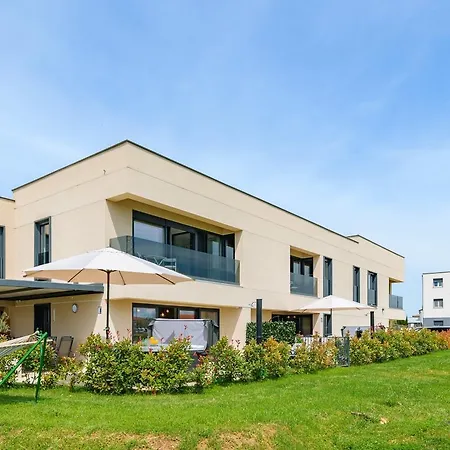 Mediterranes Und Modernes Mit Jacuzzi, Waschmaschine, Grill 아파트 우마그
