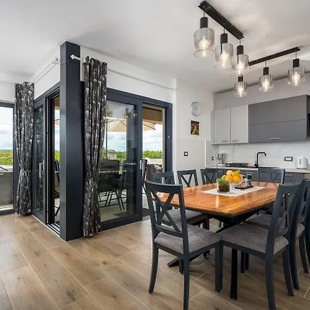 Mediterranes Und Modernes Mit Jacuzzi, Waschmaschine, Grill * 우마그