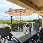 Apartman Mediterranes Und Modernes Mit Jacuzzi, Waschmaschine, Grill *