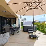 Apartman Mediterranes Und Modernes Mit Jacuzzi, Waschmaschine, Grill