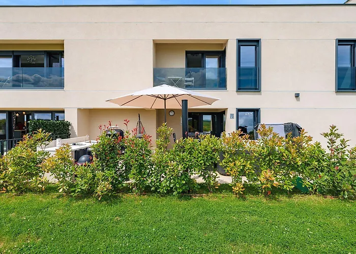 Mediterranes Und Modernes Mit Jacuzzi, Waschmaschine, Grill Appartement Umag